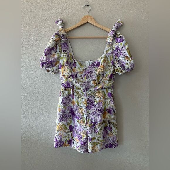 Adelyn Rae Anthropologie Gina Floral Print Embroidered Eyelet Romper Size S - Picture 4 of 14